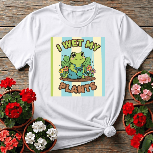 Cute Frog I Wet My Plants Funny Gardening T-Shirt - GardeningTshirts