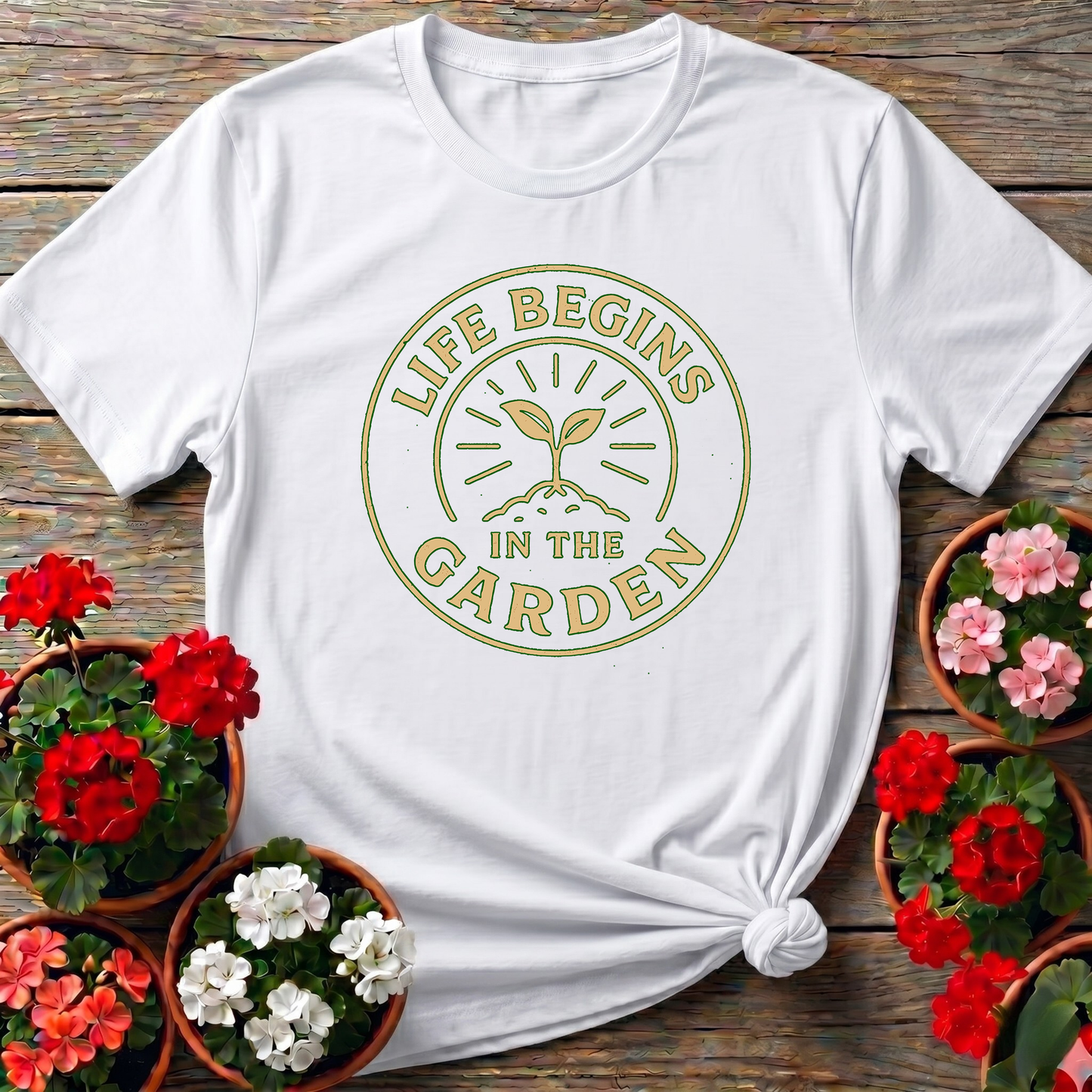 Life Begins In The Garden Vintage Badge T-shirt