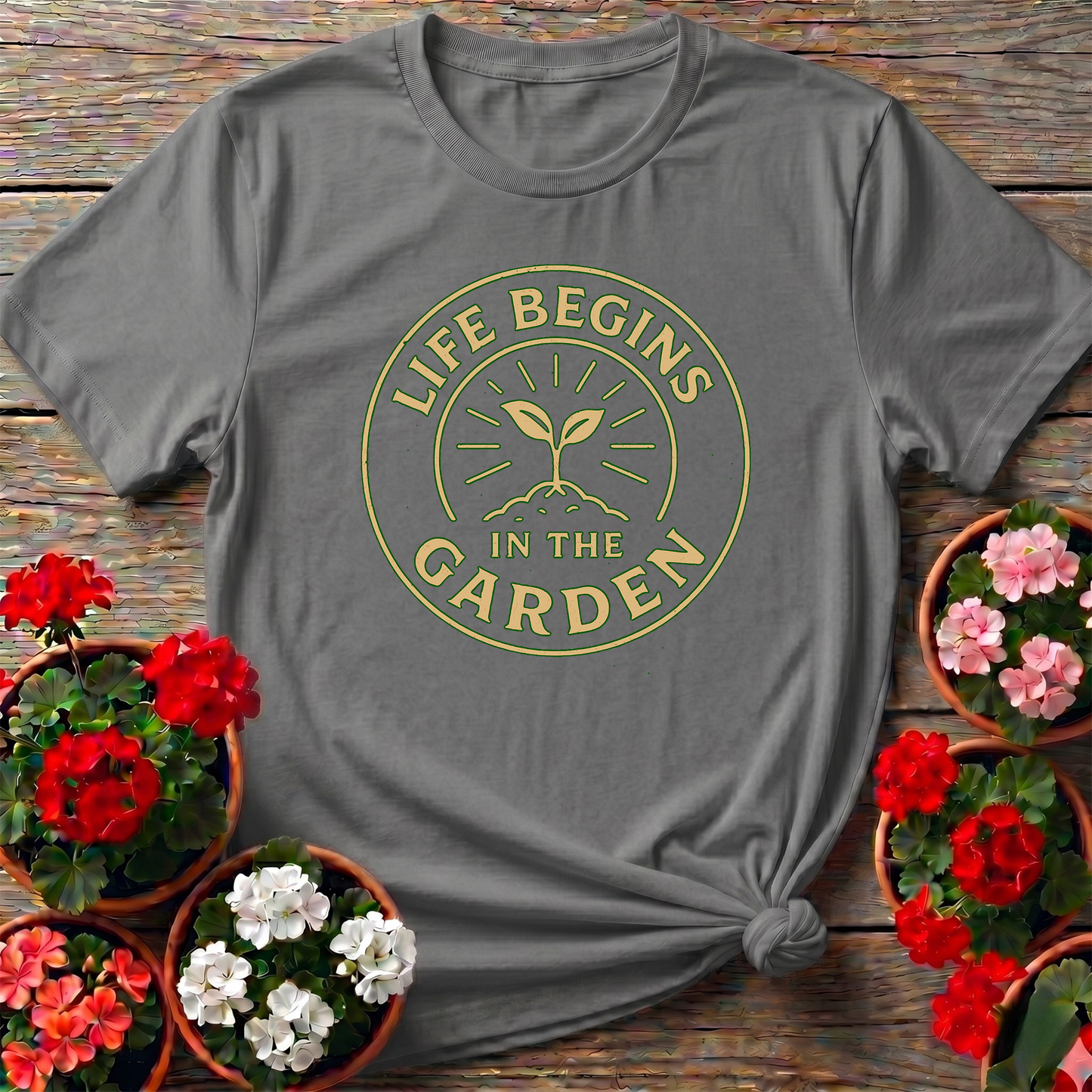 Life Begins In The Garden Vintage Badge T-shirt
