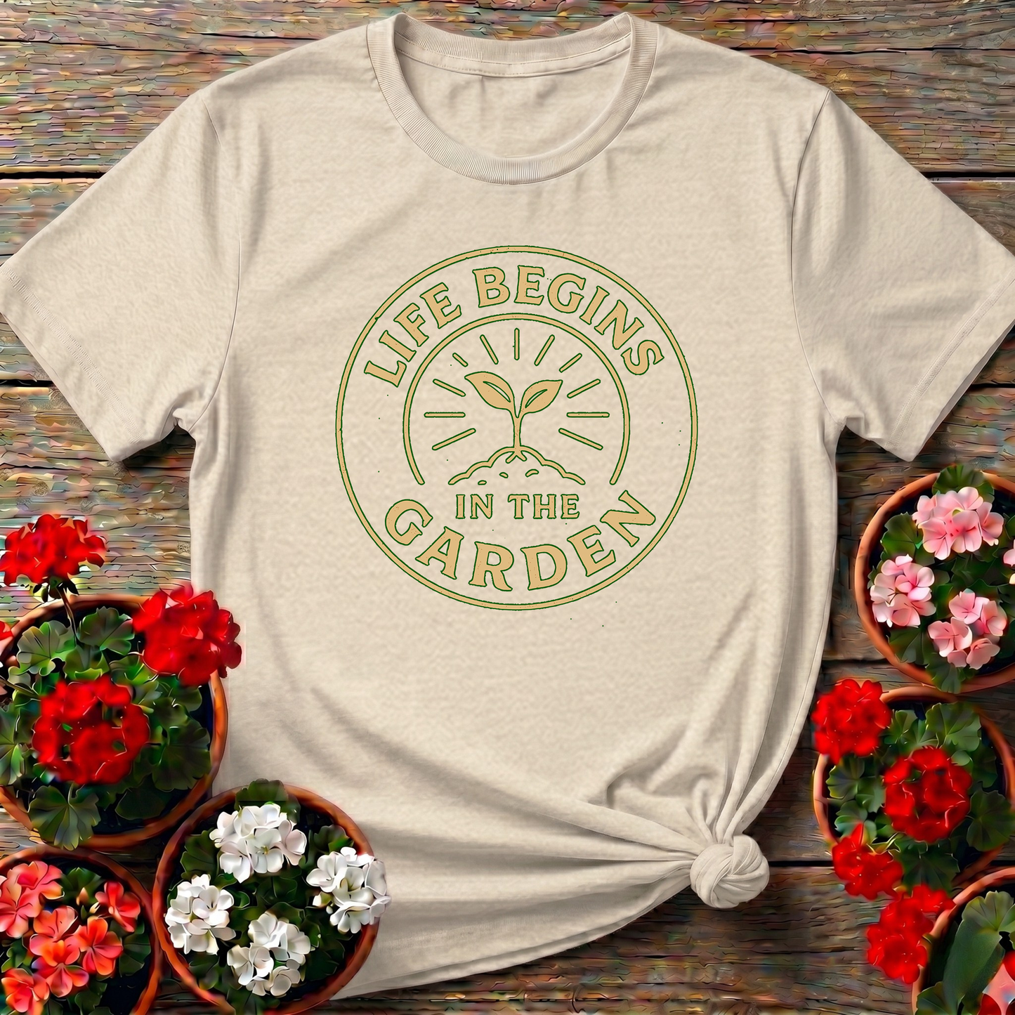 Life Begins In The Garden Vintage Badge T-shirt