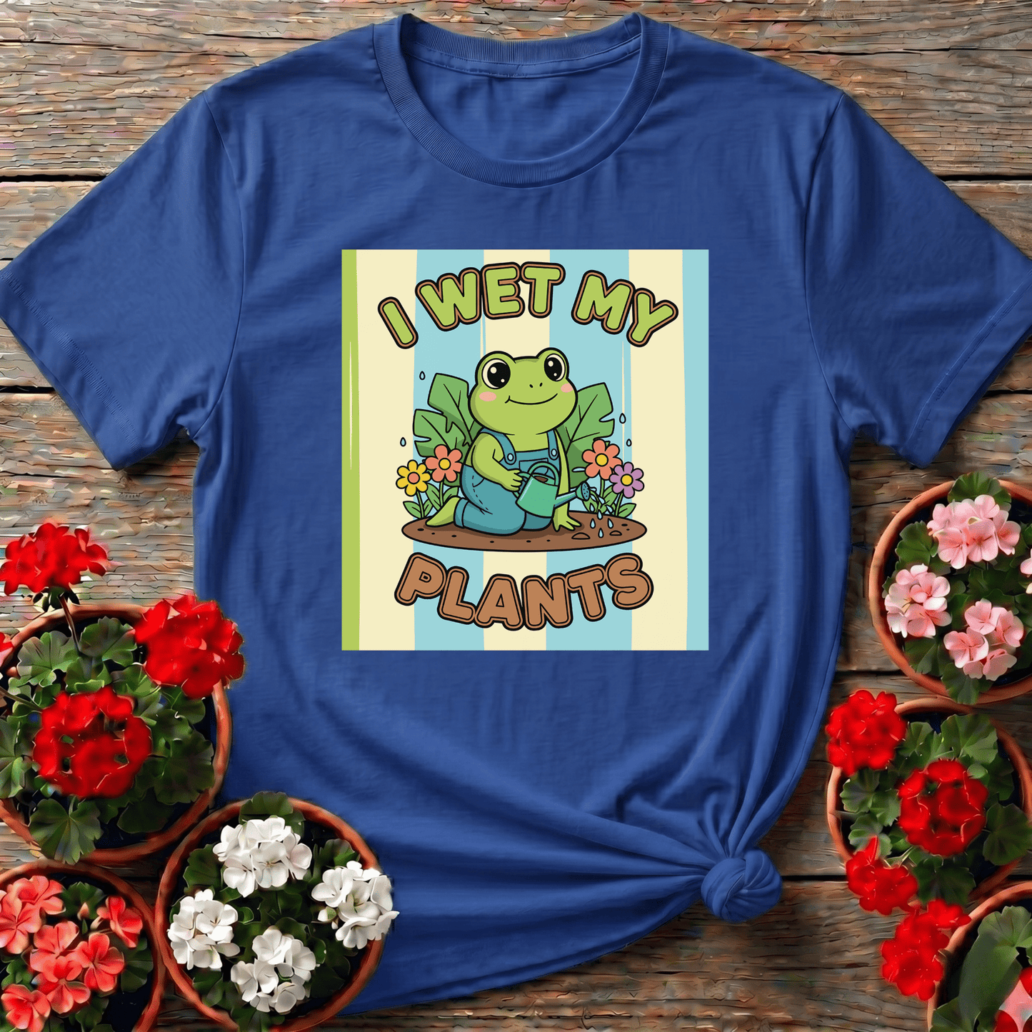 Cute Frog I Wet My Plants Funny Gardening T-Shirt - GardeningTshirts