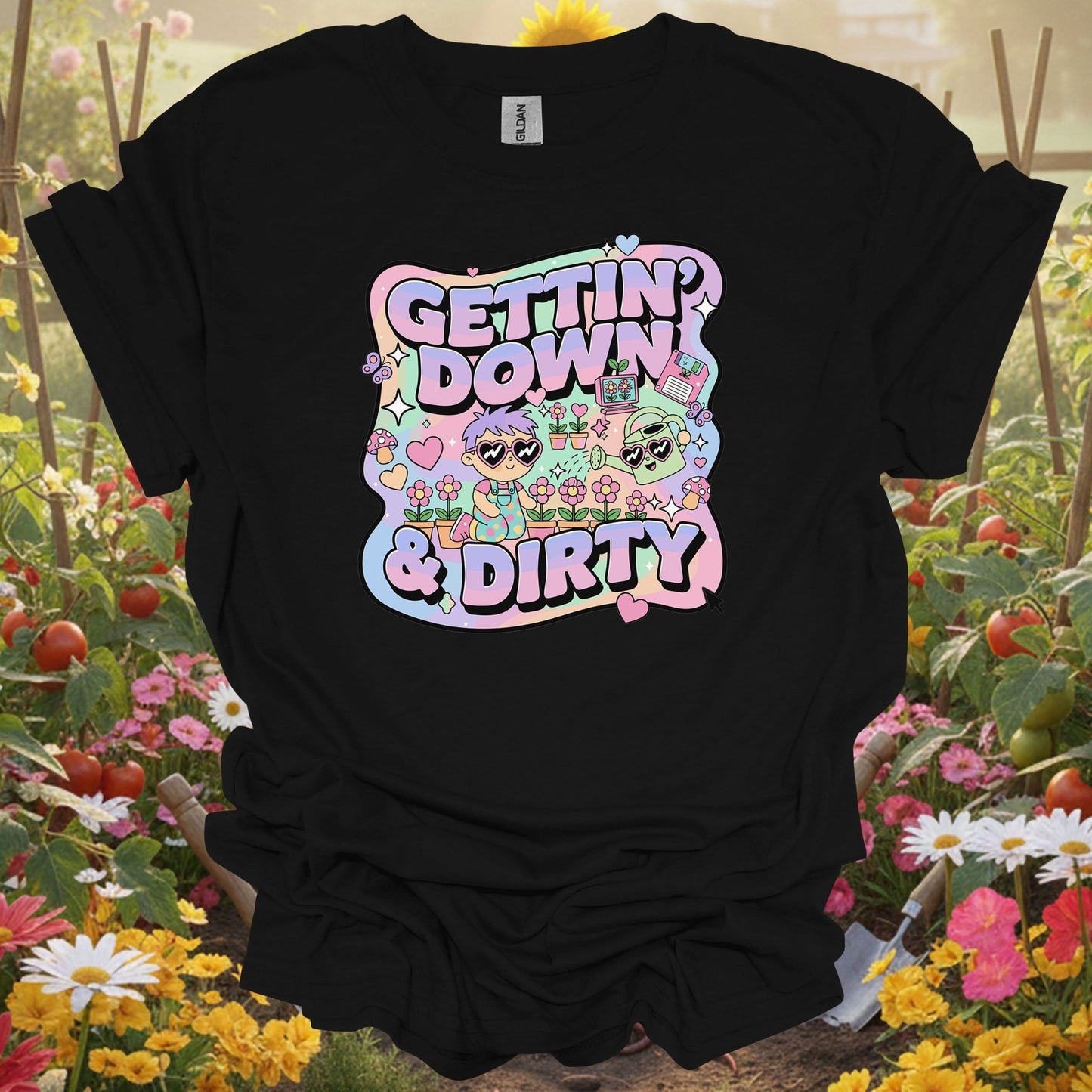 Black shirt showing gettin down & dirty cute 90s aesthetic for outdoor enthusiasts