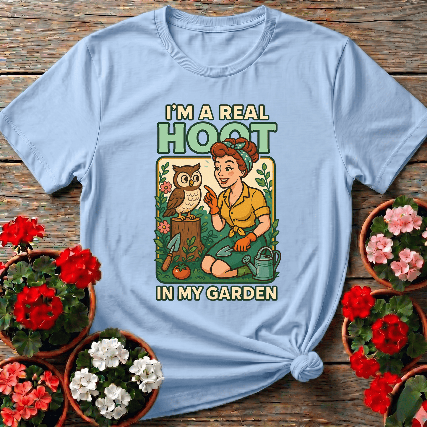 Im A Real Hoot In My Garden Funny Owl T-shirt - GardeningTshirts