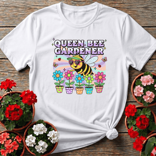 Queen Bee Gardener Cute Bee Floral Gardening T-Shirt - GardeningTshirts